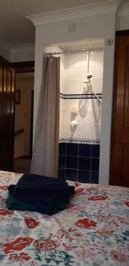 Cosy House, 3 Bedrooms, Private Parking, Wifi, Patio NWI Eksteriør billede
